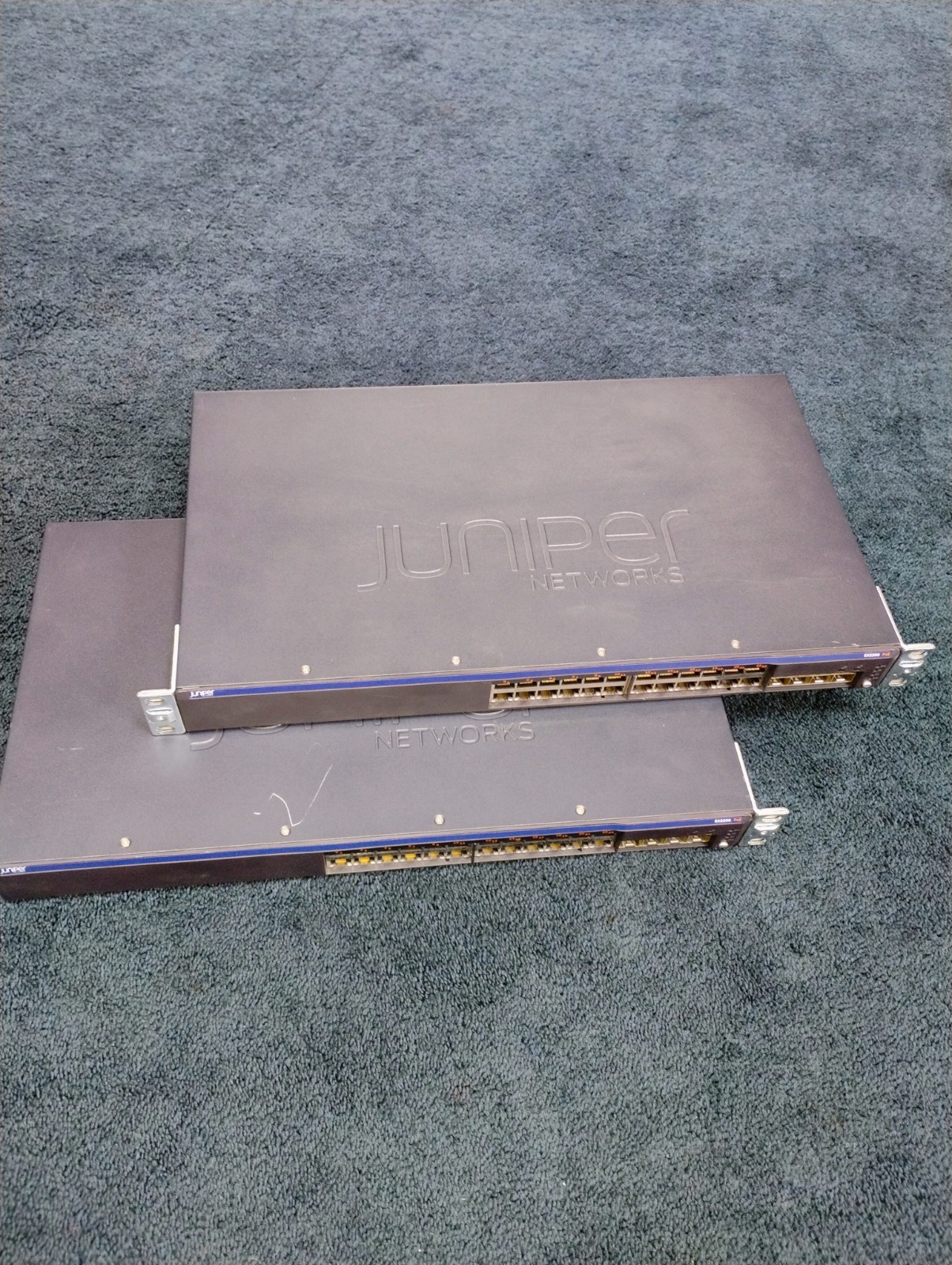JUNIPER EX2200-24P-4G 24-Port PoE