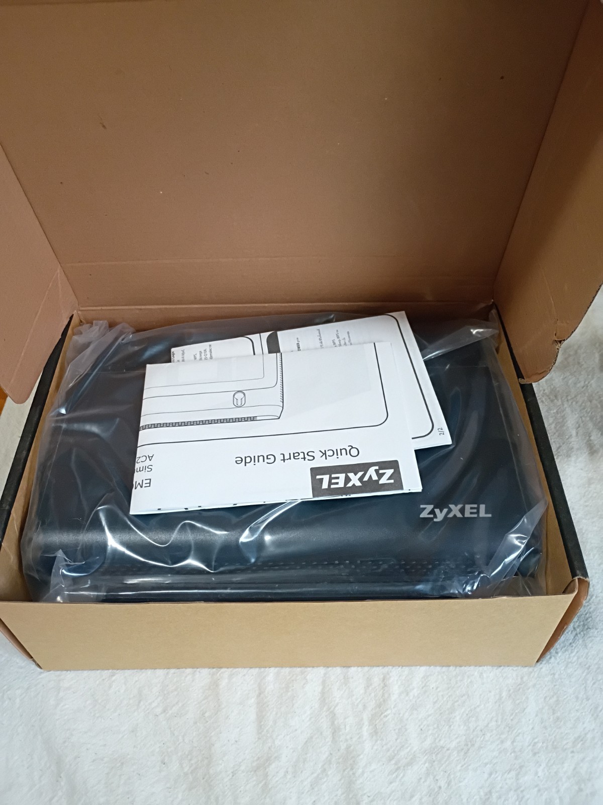 ZyXEL EMG3425-Q10A Router Network Dual Band Wireless Ethernet Gateway    