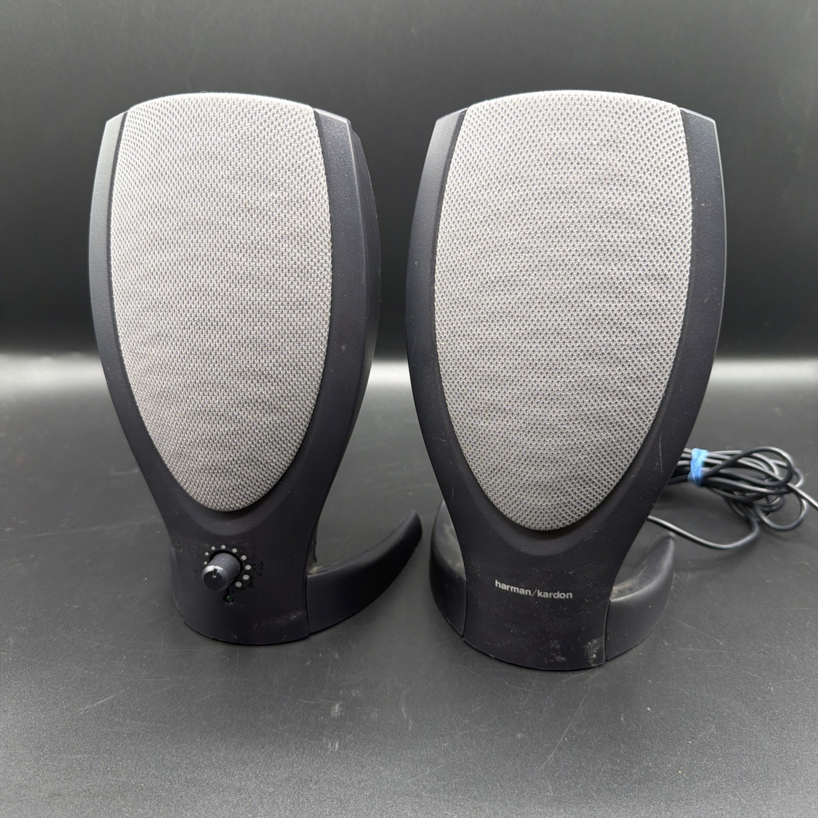 HARMON KARDON HK206 90 HZ 3W COMPUTER SPEAKERS (No Power Adapter ) *USED*