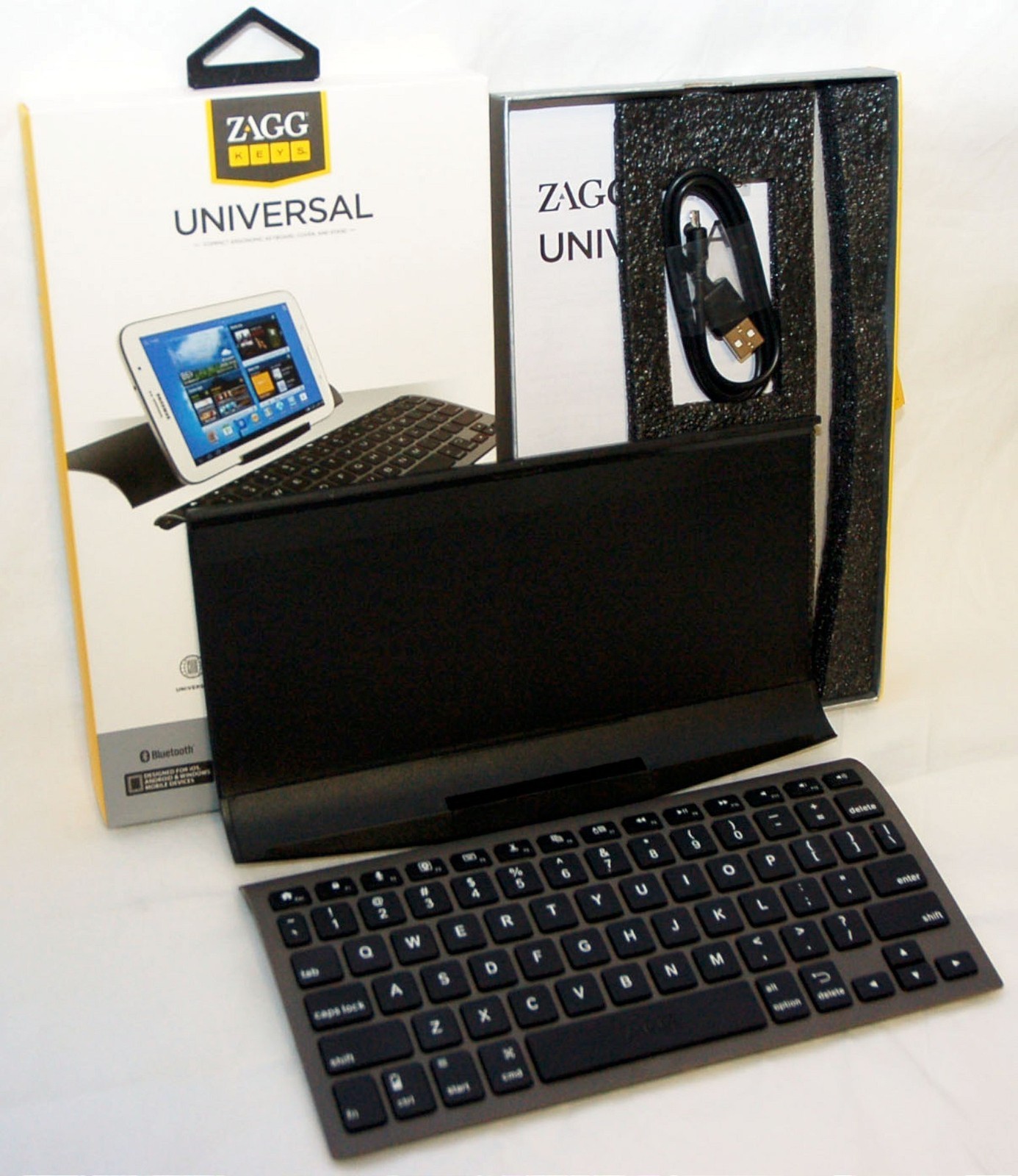 NEW Zagg Keys Universal Tablet Bluetooth Folio Keyboard Stand iPad 2/3/4/Air yo