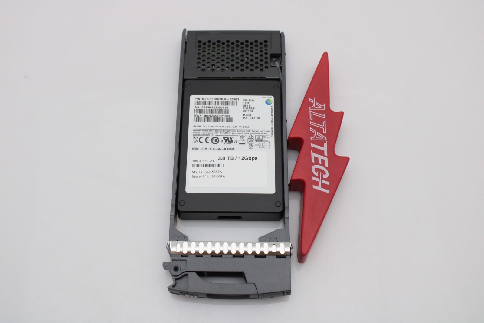 NetApp DS224C 3.8TB 12G SAS 2.5" Solid State Drive X357A-R6 108-00572 SP-357A-R6