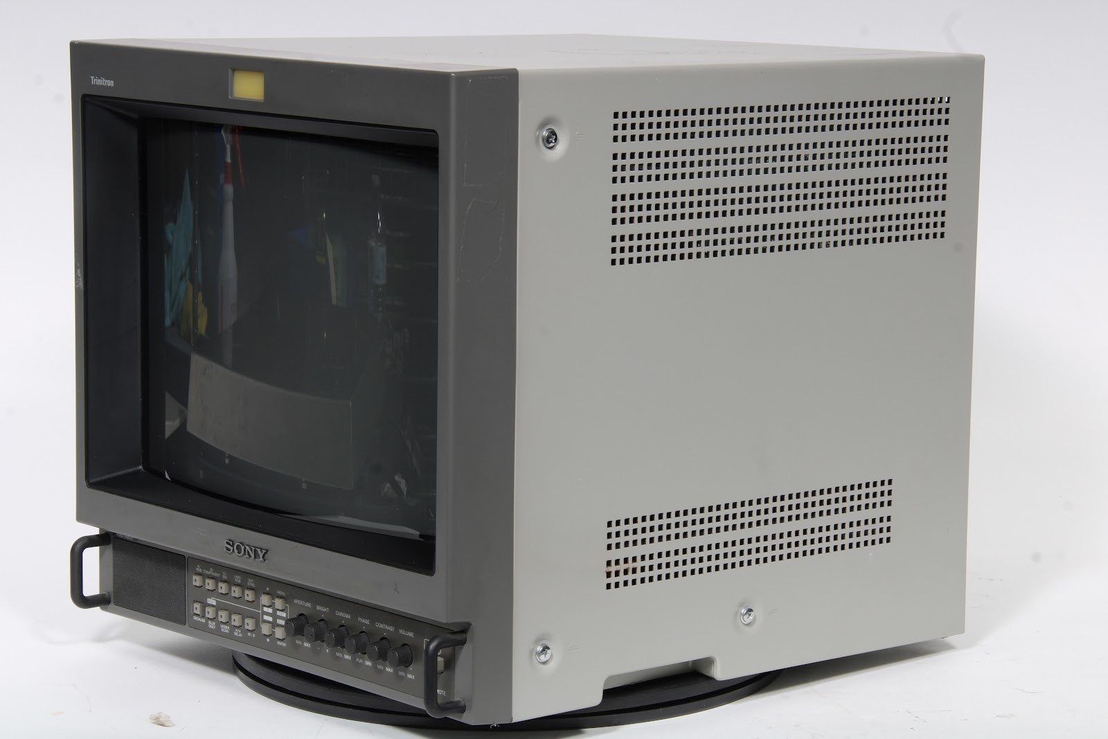Sony PVM-14M2U Trinitron Color Video Monitor - Fair Condition