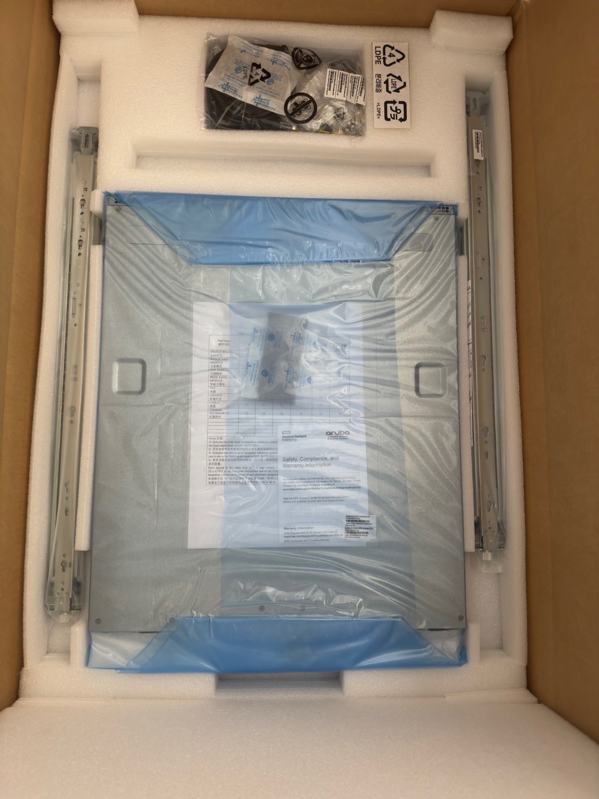 HPE R1N25A Composable Fabric FM 3180 8p QSFP28 and 48p 10/25GbE FB Module