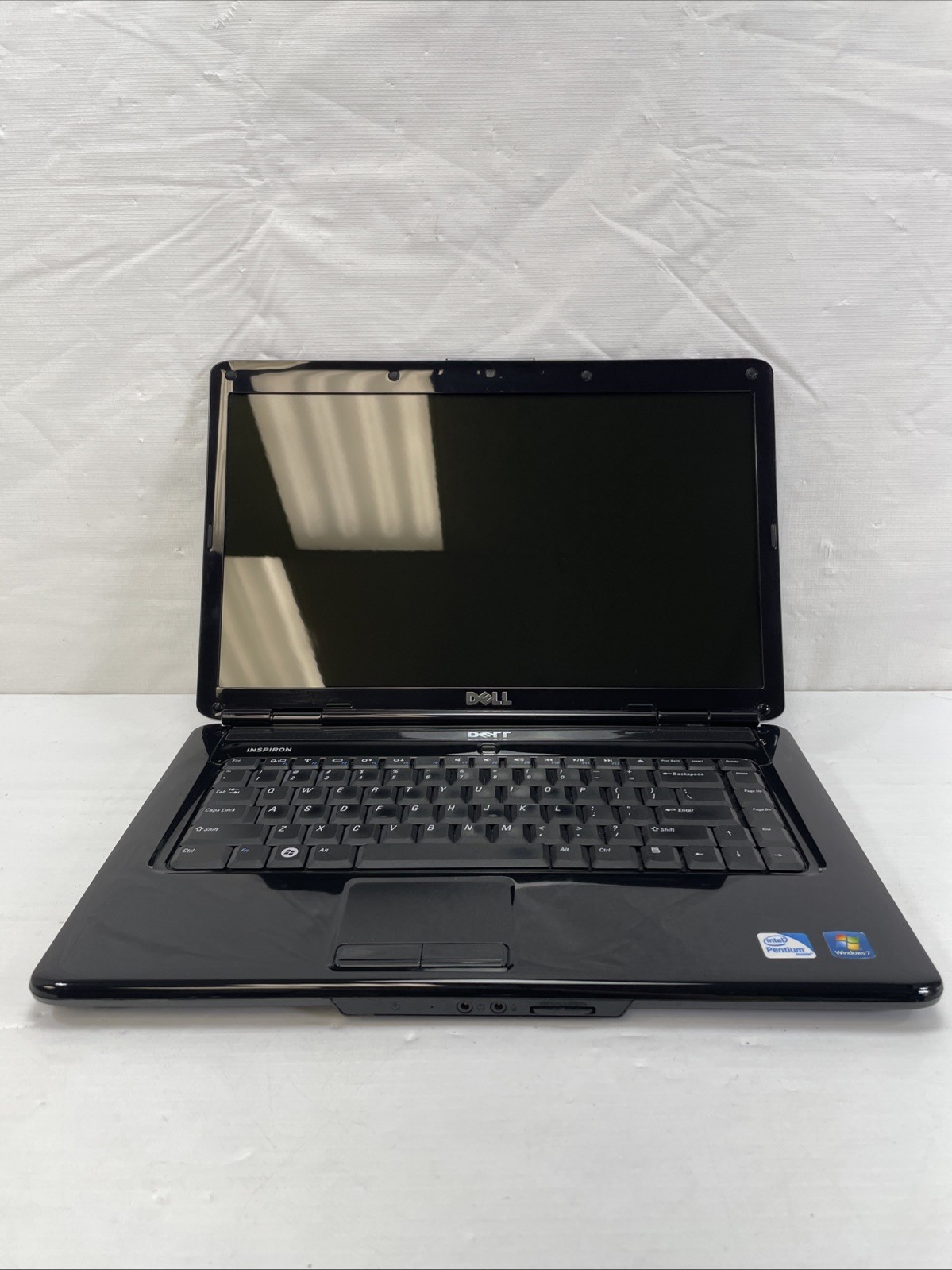 Retro Gaming Dell Inspiron 1545 15.6" Pentium T4300 2.10GHz 4GB RAM 320GB HDD XP