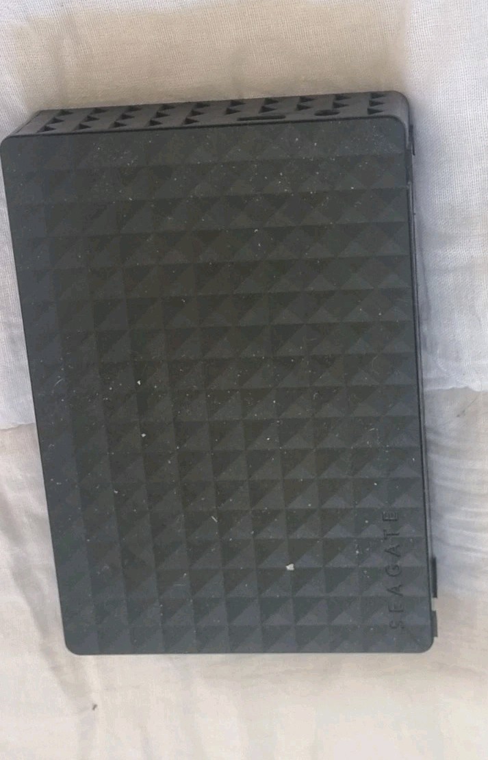 Seagate Expansion 1TB External HDD USB Desktop Drive SRD0NF2 Black