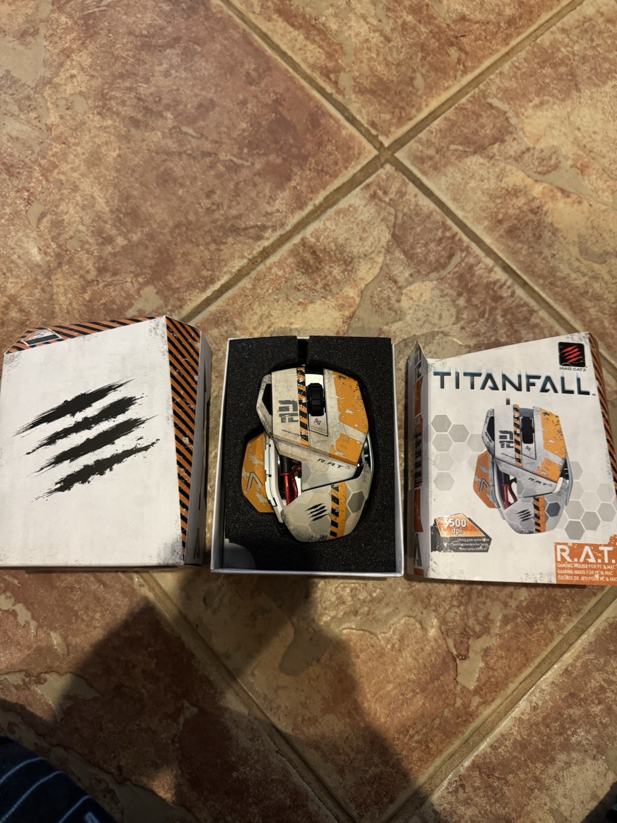 Mad Catz R.A.T 3 TitanFall Collector's Edition Gaming Mouse RARE New Open Box