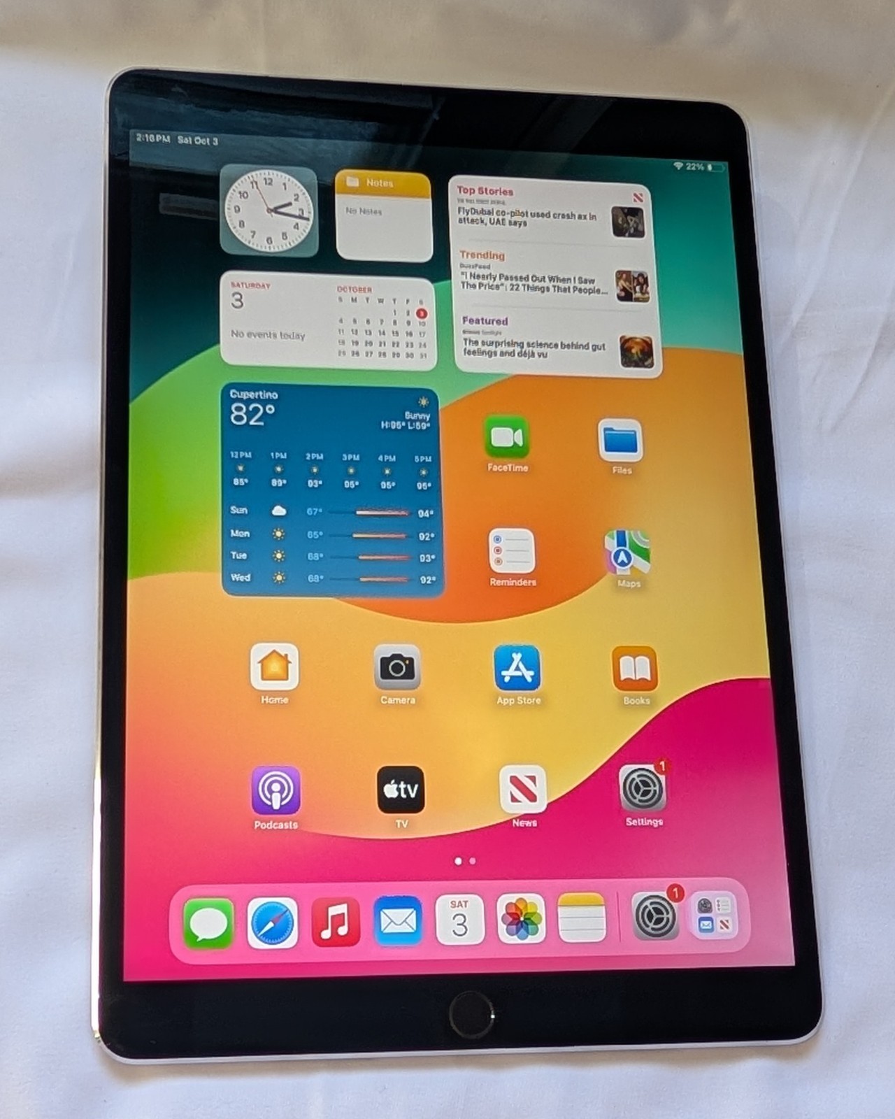NICE Condition GRAY APPLE iPad PRO 10.5 512GB WIFI + 4G CELLULAR UNLOCKED