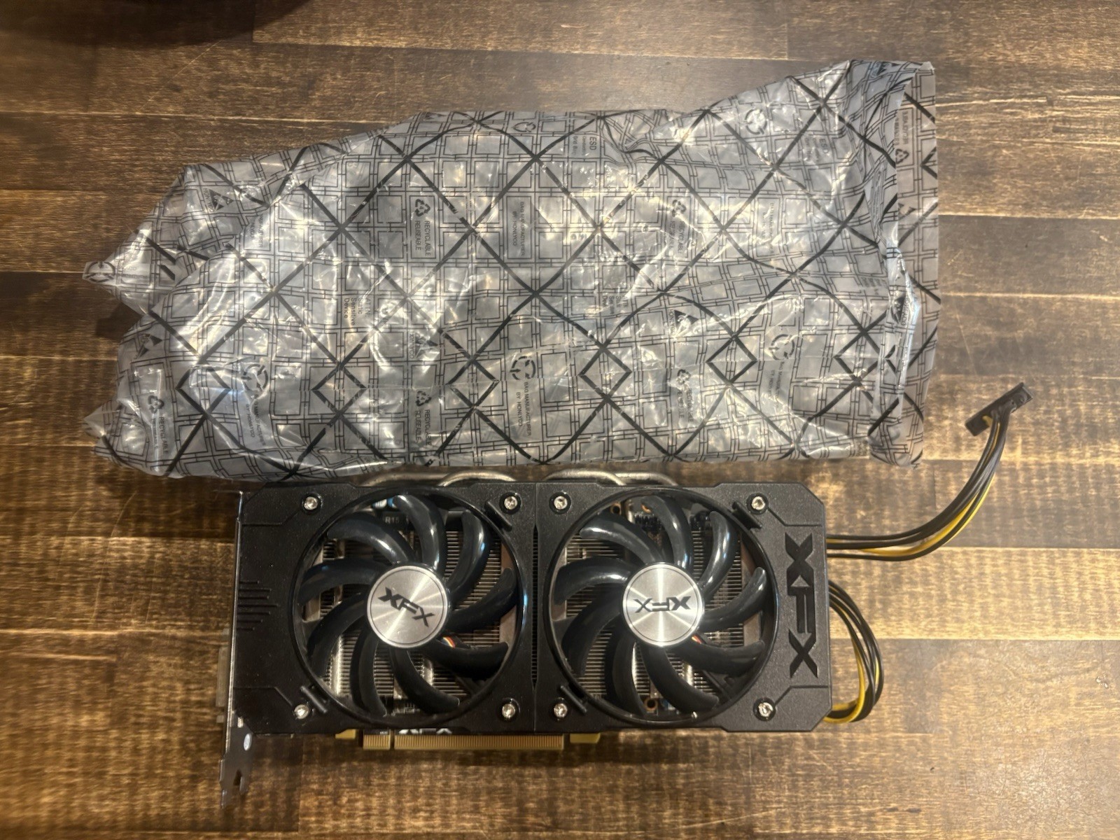 XFX AMD Radeon R9 380X 4GB GDDR5 PCIe x16 DP/DVI-D/HDMI