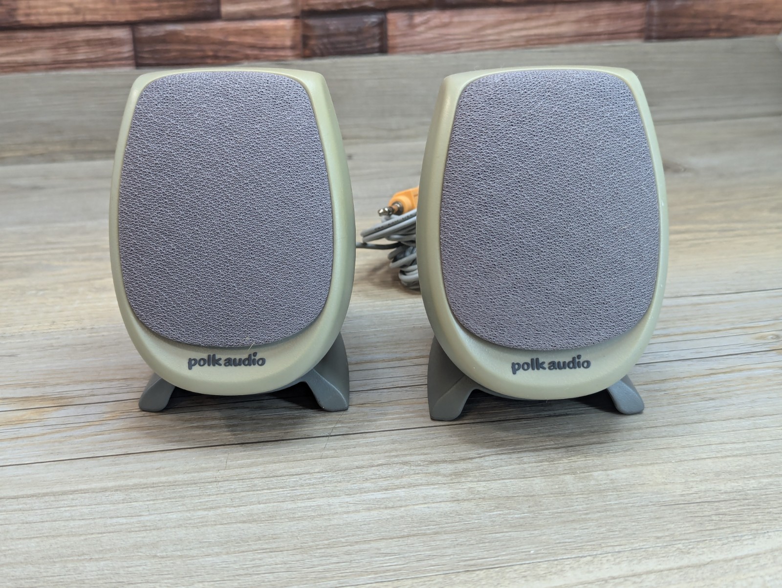 Polk Audio Model 000M3A2-0 Computer Desk Top Mini Speakers