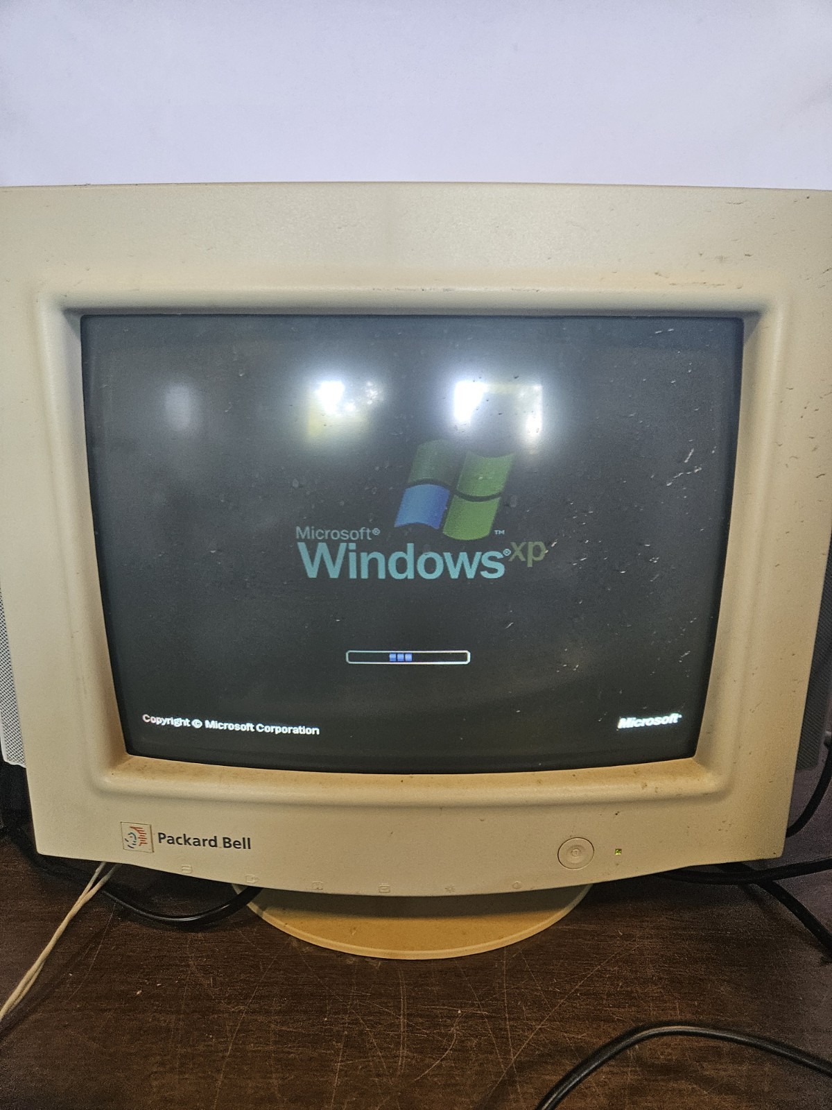 Vtg Packard Bell (Model 1412SL) CRT Monitor NO Yellowing 