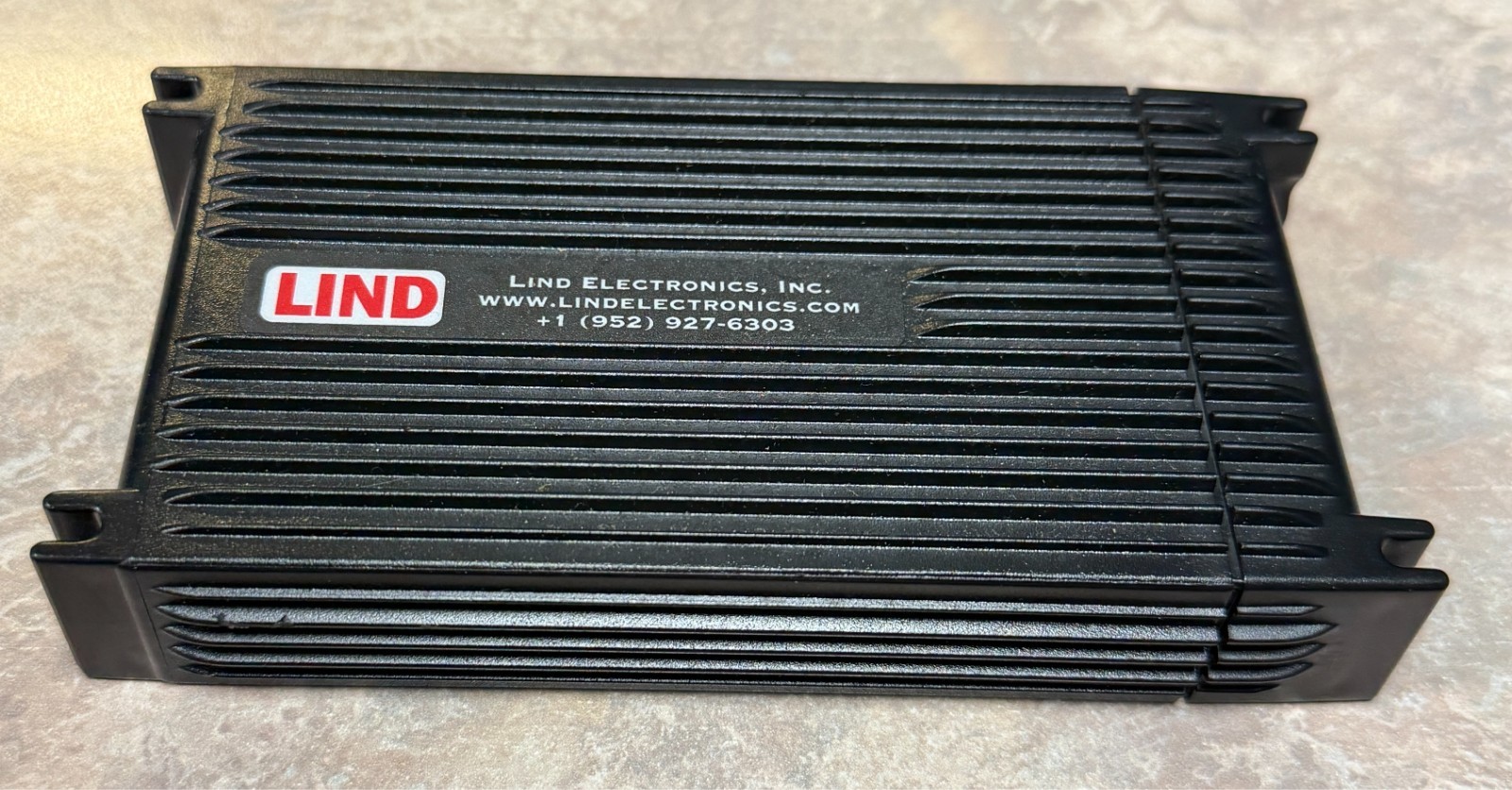 LIND Model # DE2045-3274 FD 20V 4.5A Automobile Adapter No Cables
