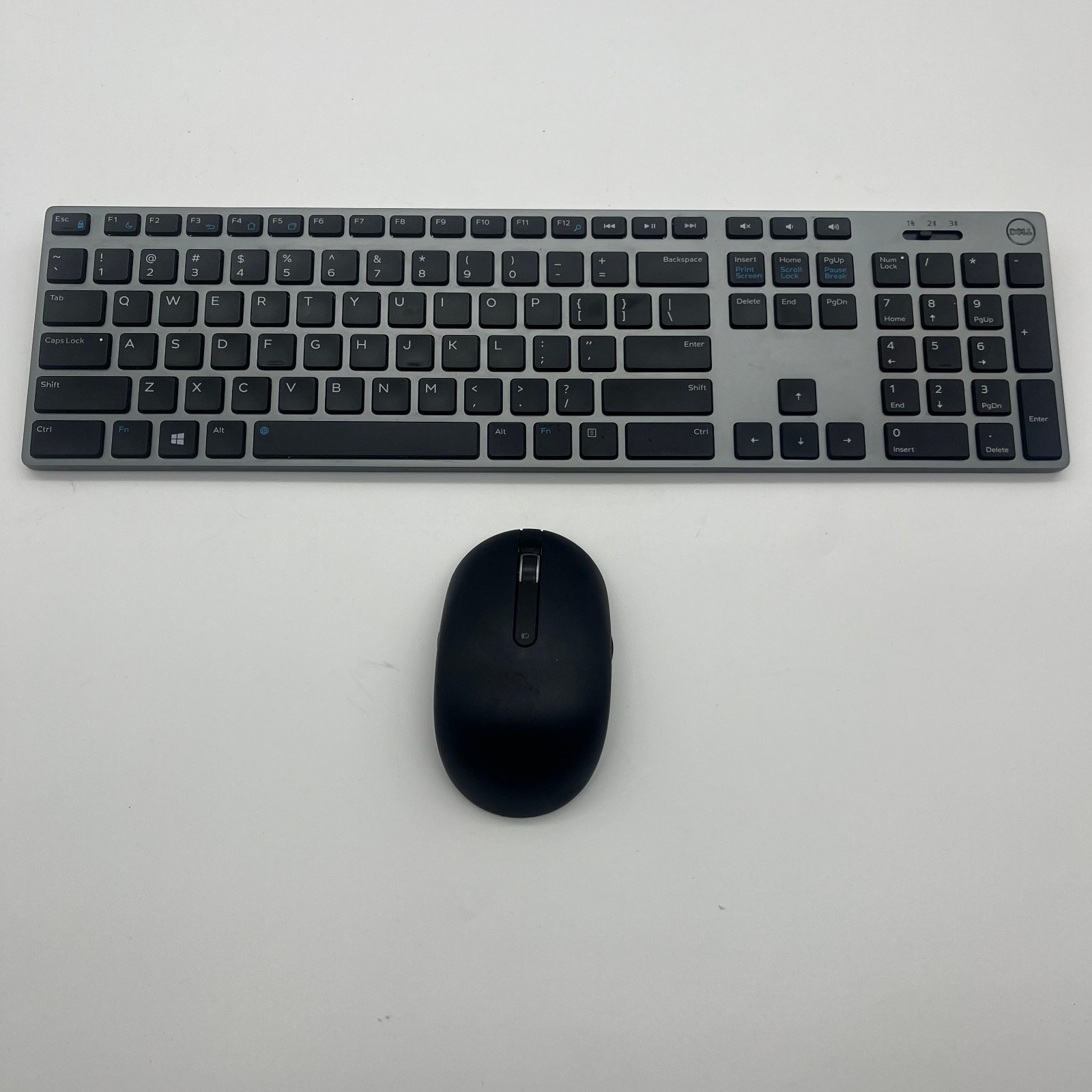 Dell KM717 Premier Wireless Keyboard and Mouse Set WK717 WM527 USED with dongle