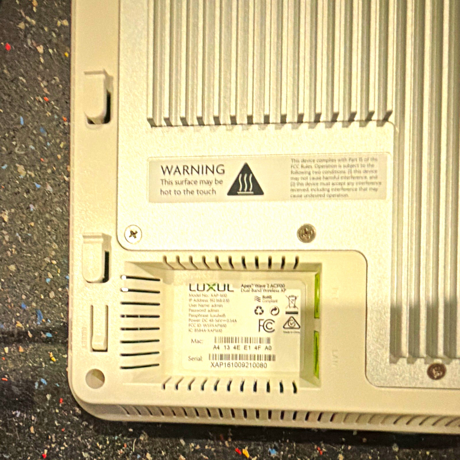 Luxul XAP-1610 Wave 2 AC3100 Dual-Band Wireless Access Point White RJ-45