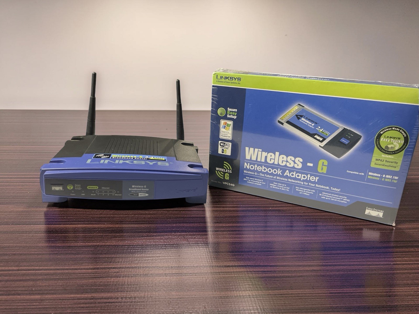 Linksys WRT54GL Wireless-G Broadband Router Linux DD-WRT + WPC54G Adapter