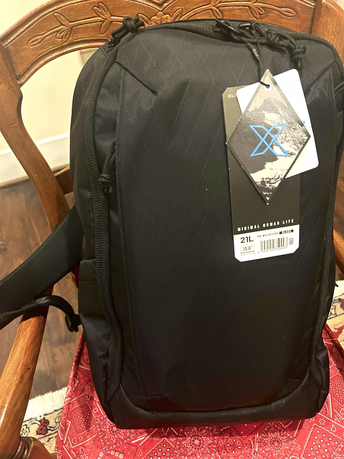 NOMATIC Minimal Nomad Life 21L Backpack Black Nylon Padded Fits 15.6"
