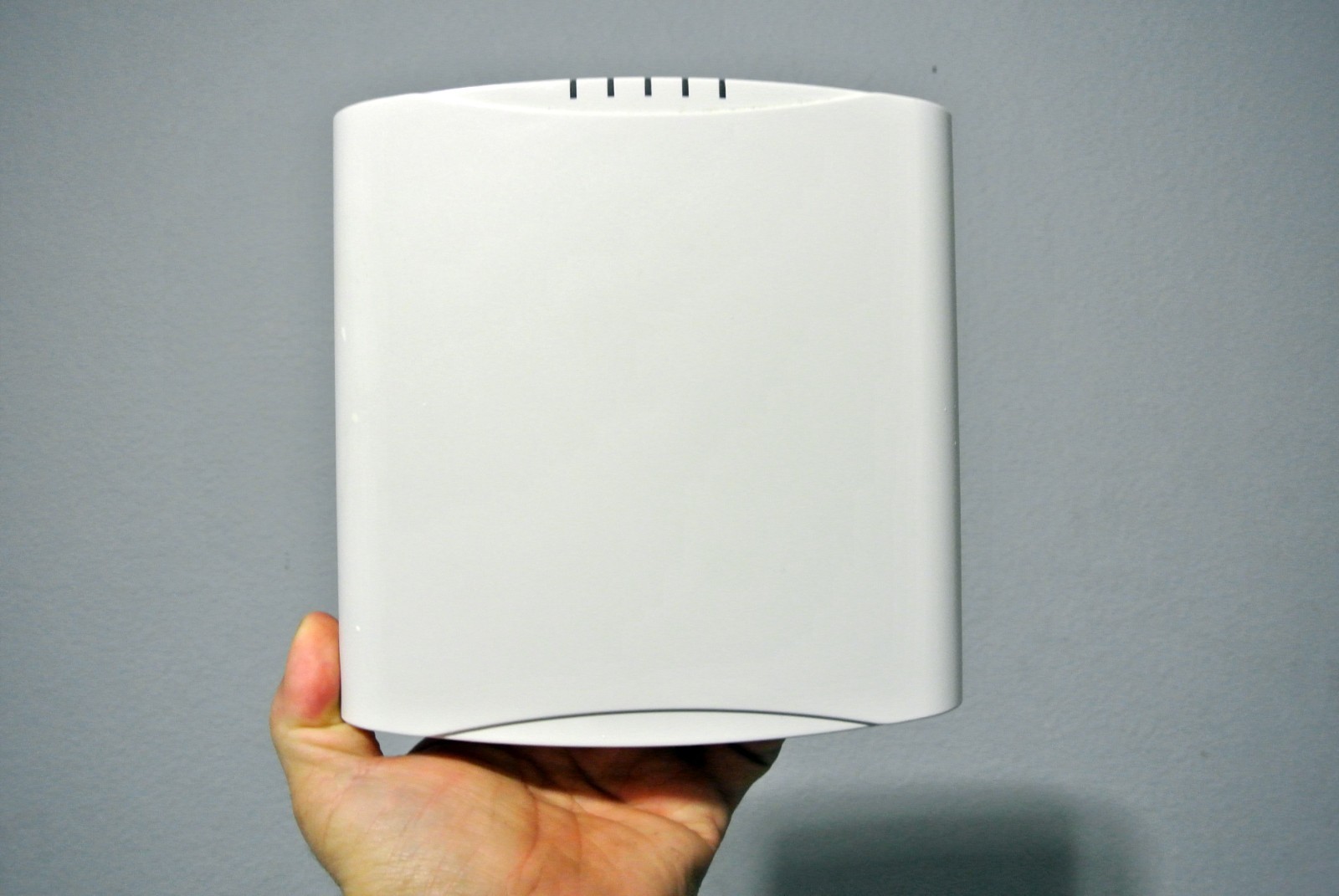 RUCKUS R610 901-R610-US00 DUAL BAND WIRELESS ACCESS POINT AP