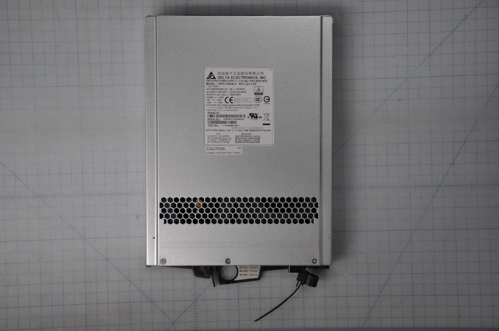 IBM NETAPP 750W AC PSU W/ FANS DS2246 Grade A 114-00065