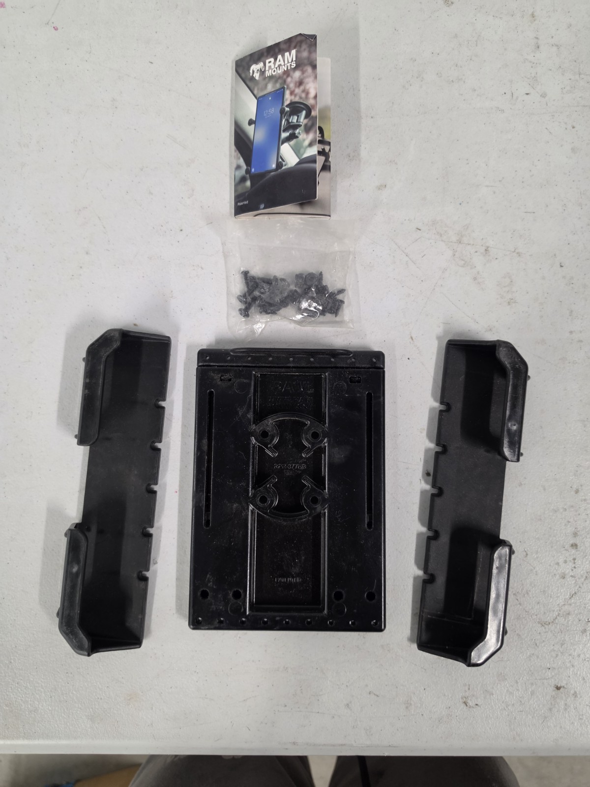 RAM Mounts RAM-HOL-TAB33U Tab-Tite 10.1"-10.5" Tablet Holder NEW