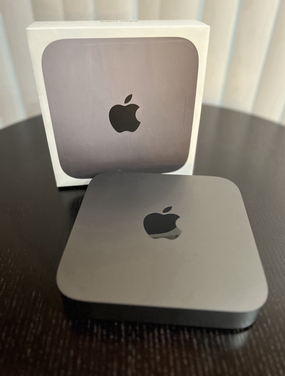 Apple Mac Mini (256GB SSD, Intel Core i7, 3.2 GHz, 8GB) Space Gray - 2018
