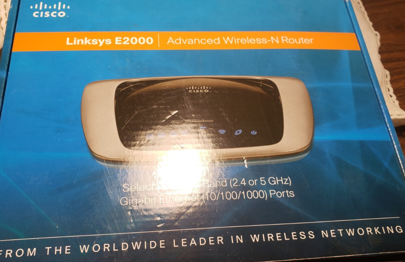 Cisco Linksys E2000 Advanced Wireless-N Router