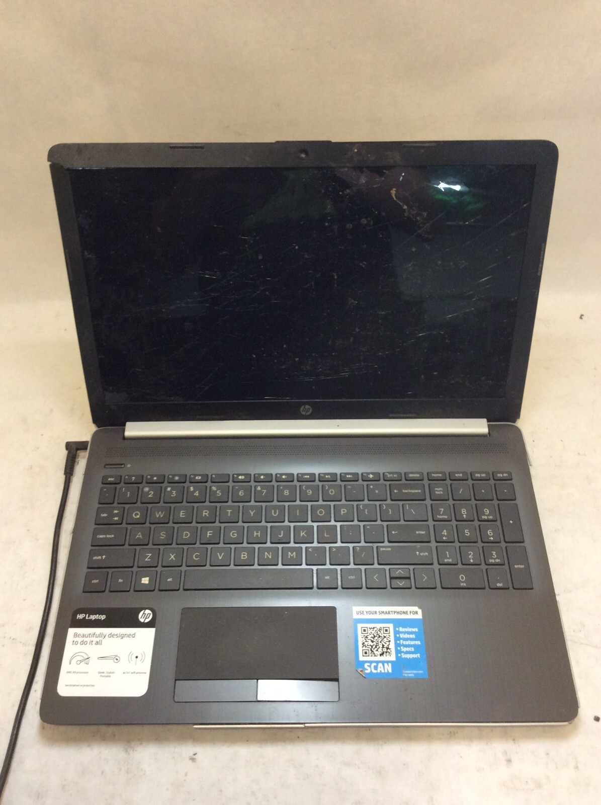 HP Notebook 15-db0031nr Laptop 15" AMD A9 DAMAGED - DEAD SCREEN -PP