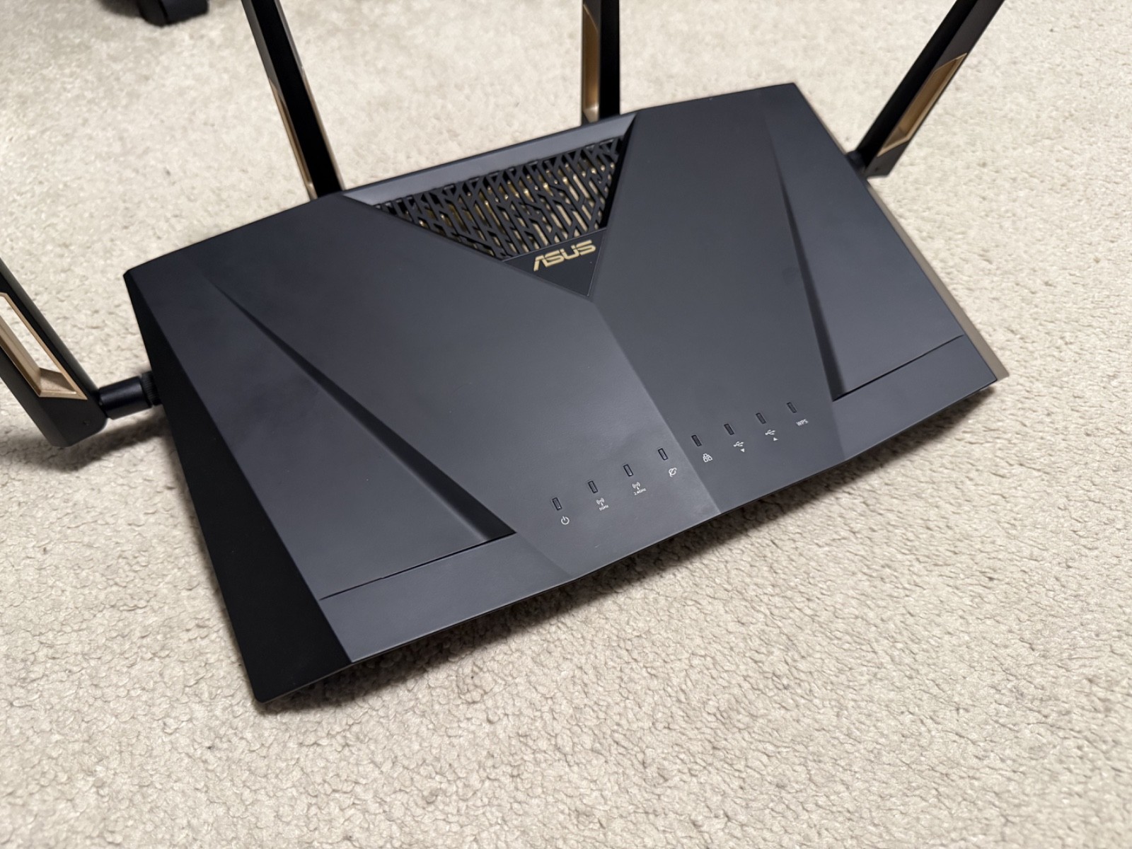 ASUS RT-AX88U AX6000 4804 Mbps Dual-Band Gigabit Router - Black