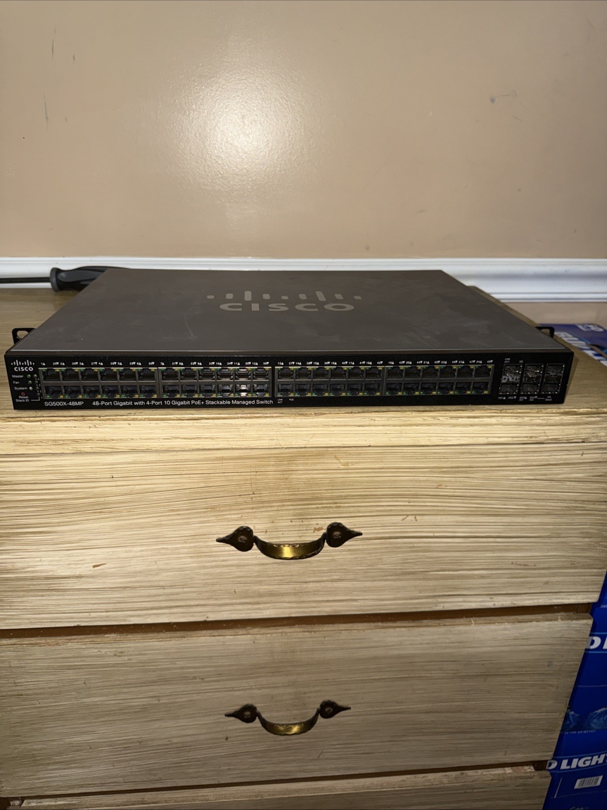 Cisco SG500X-48MP 48 Port Managed Gigabit Network Switch Powers On 