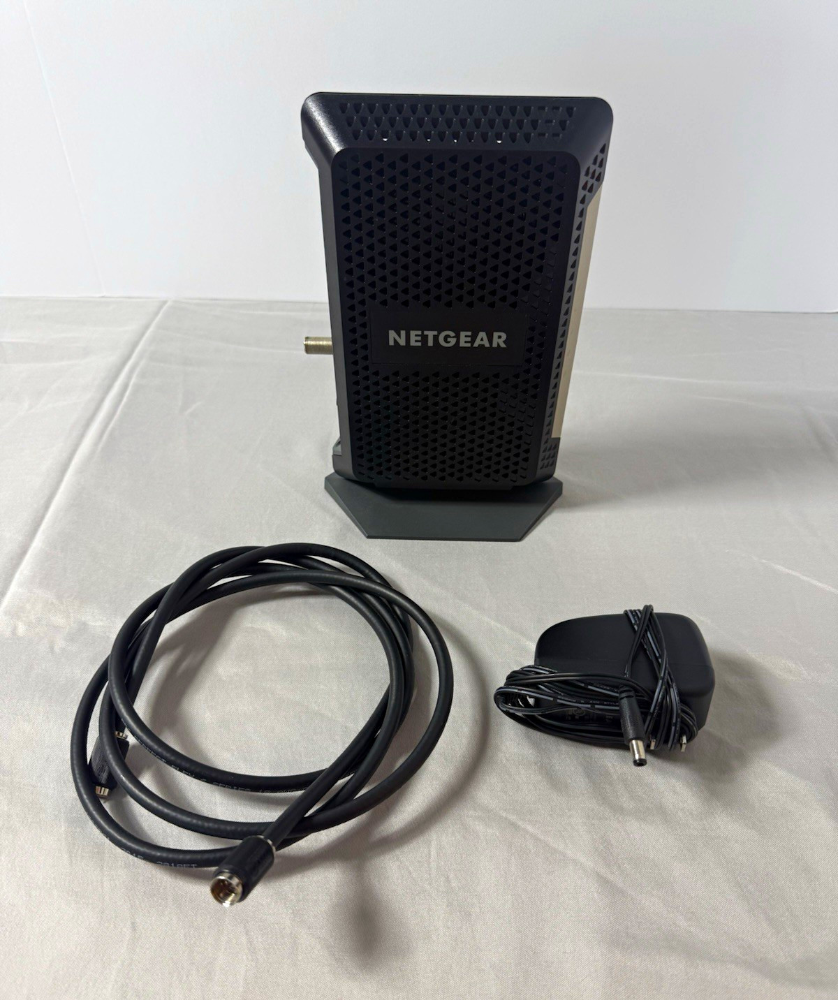 NETGEAR CM1000 DOCSIS 3.1 Cable Modem 1Gbps Black 1-Port Ethernet - Reset