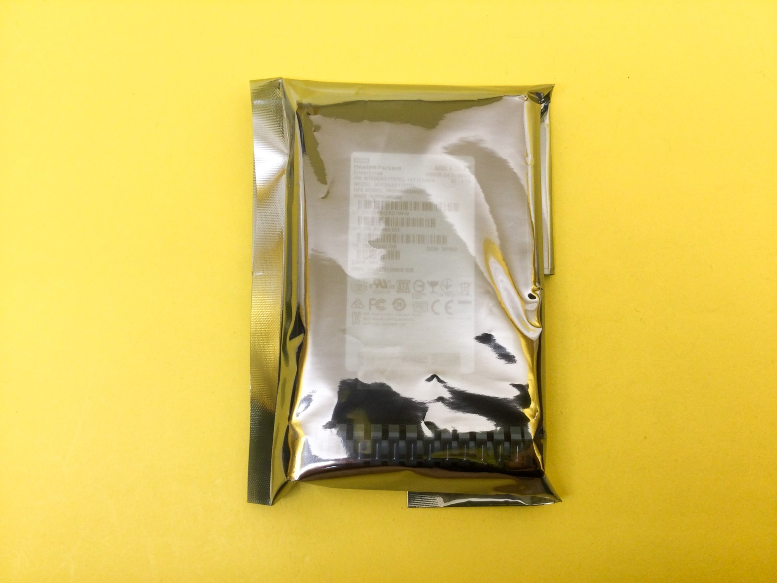 P04478-B21 HP 1.92TB SATA 6G READ INTENSIVE SFF SC SSD P05314-001 NEW