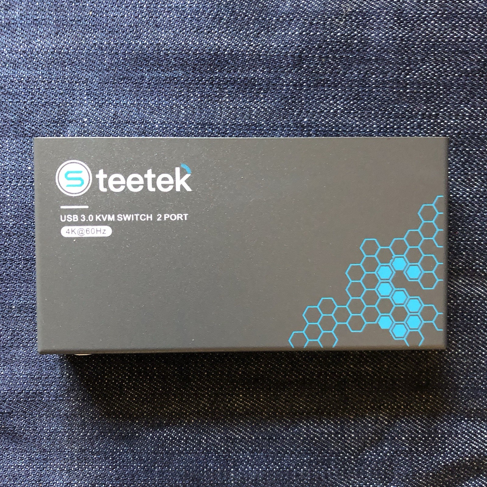 Steetek USB 3.0 KVM Switch
