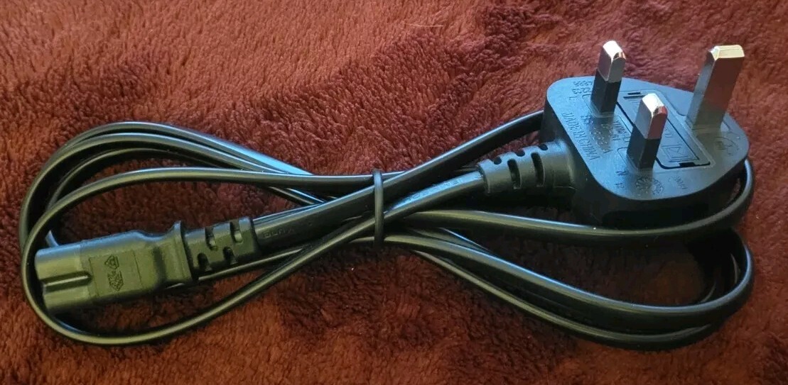 Yung-Li • 6ft Power Cable • UK Plug • YP-61 Male - YC-13  Female • Fused 3A/250V