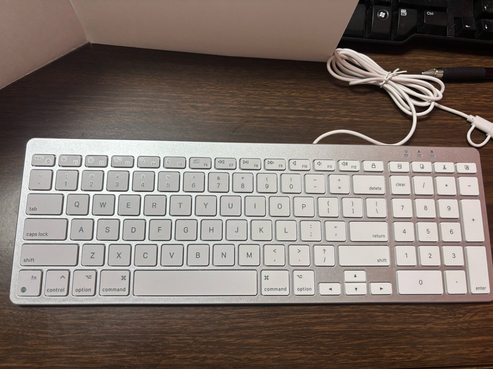 OMOTON Wired Keyboard for Mac, with Dual Interface (USB and Type-C)