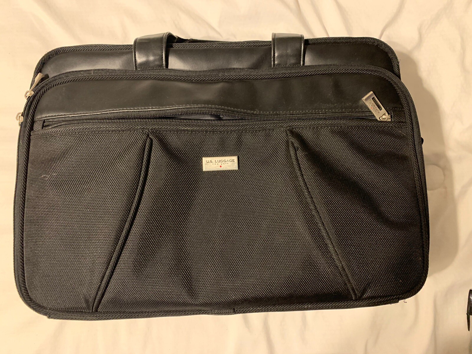 US Luggage New York Black Leather Briefcase Laptop Bag 4 Section Carry 12x 16.5