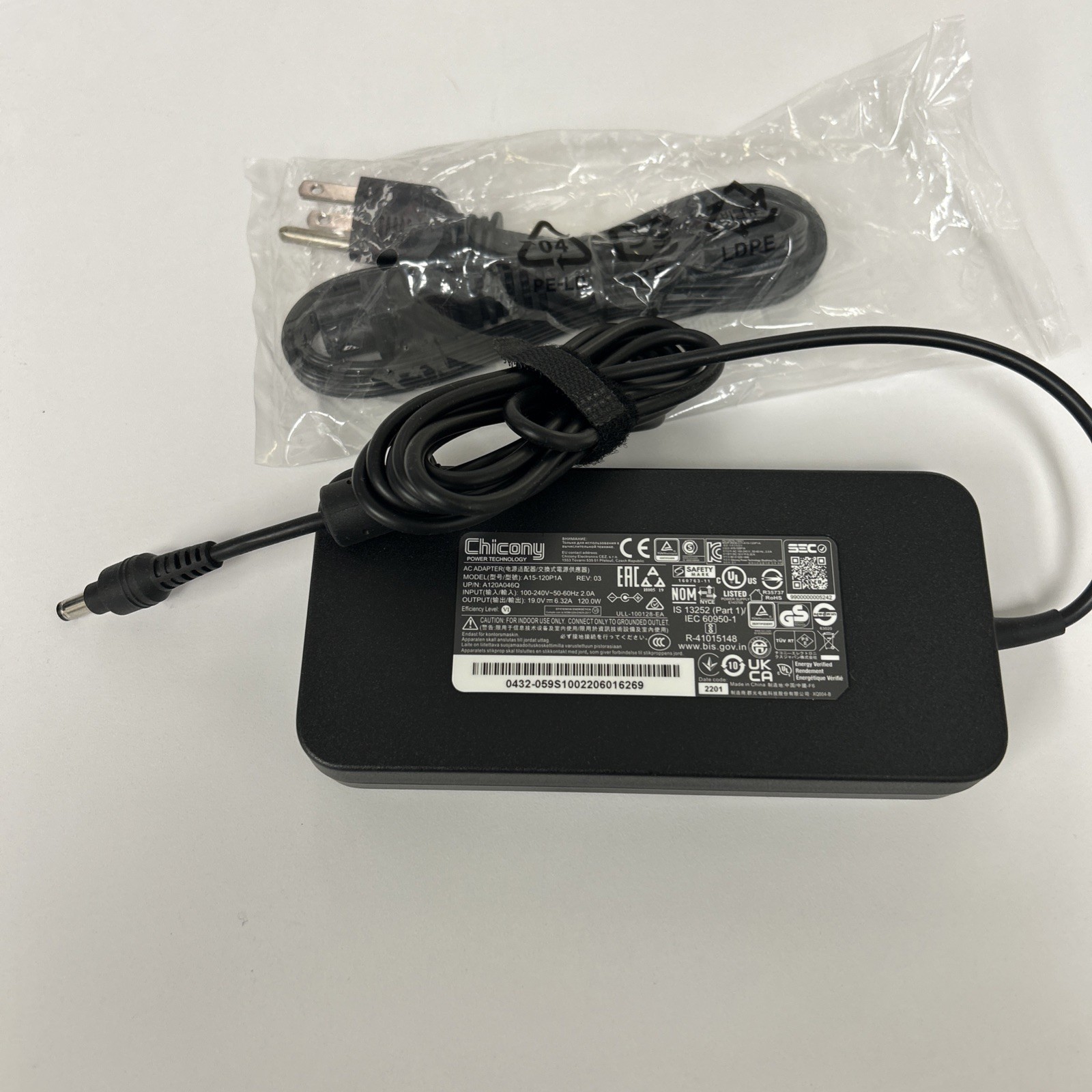 120W OEM Chicony A15-120P1A 19V 6.32A AC Power Adapter A120A046Q