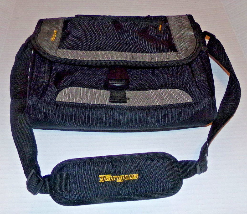 Targus Black Messenger Cross Body Bag 8” x 10” iPad, Small laptop, or Tablet