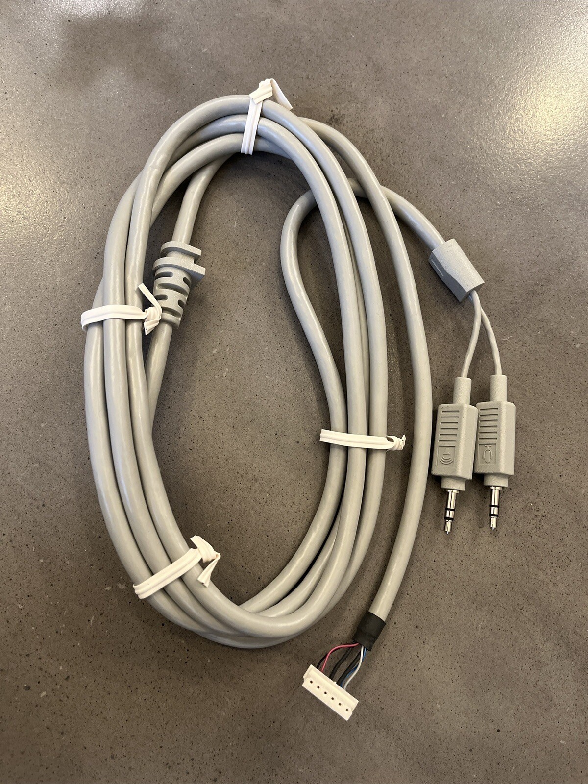 Apple AppleVision 1710AV & ColorSync 750AV Audio/AV Cable Display - 922-1596 New