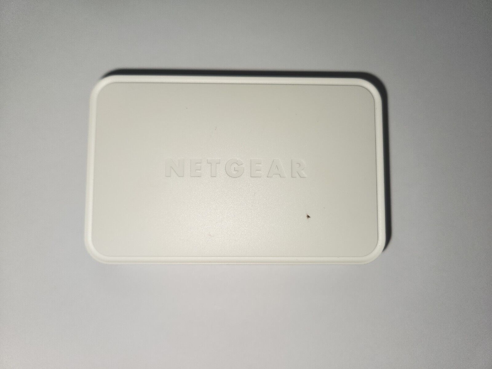 NETGEAR GS205V2 White Desktop 5-Port Gigabit Ethernet Network Switches GS205