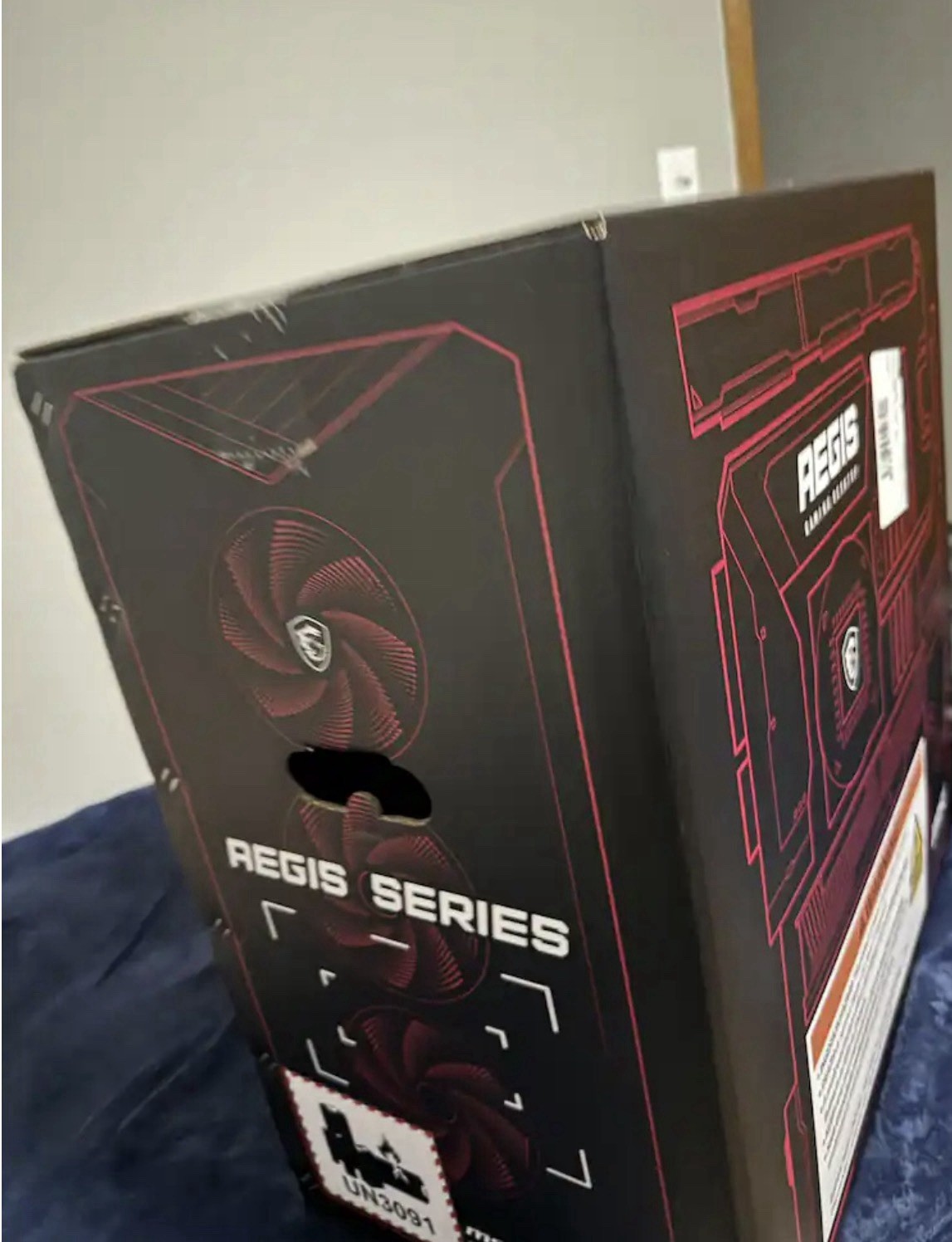 MSI - Aegis Z2 Desktop - AMD Ryzen R7-8700F 2024 - 16GB Memory 2TB Storage