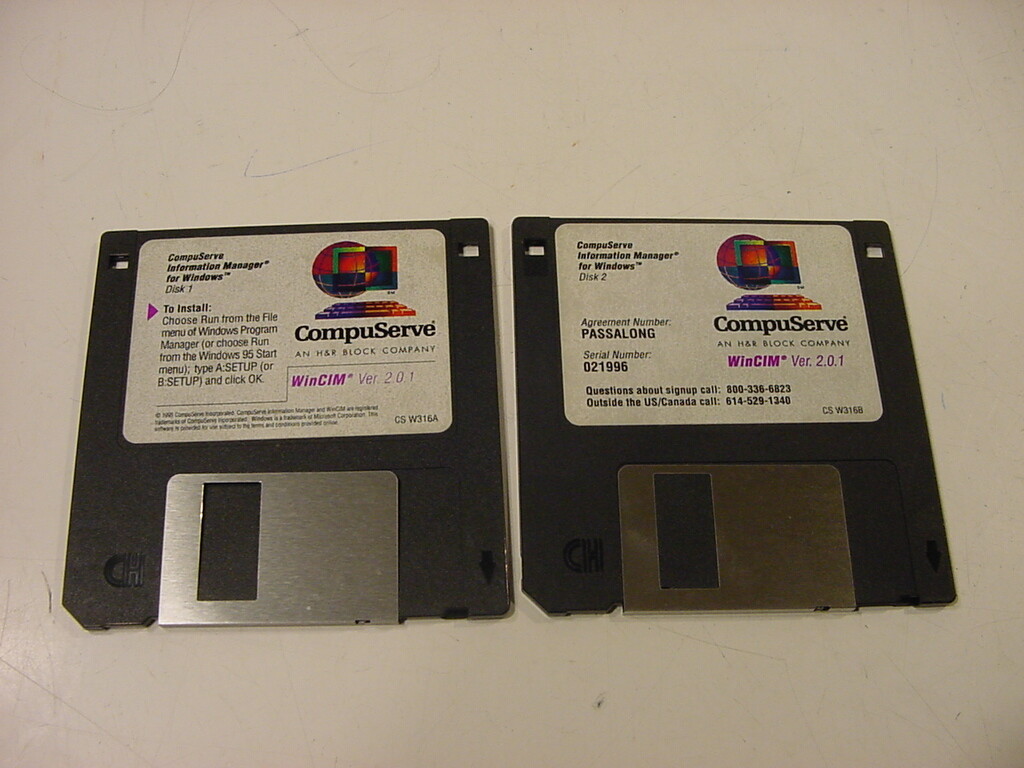 VTG 3 1/2" FLOPPY DISKS - COMPUSERVE DISKS WINCIM 2.0.1