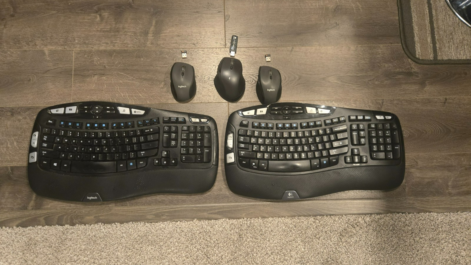 1 Logitech K350 Keyboard + 1  Wave Logitech 2.4Ghz with Dongles + 3 Mice