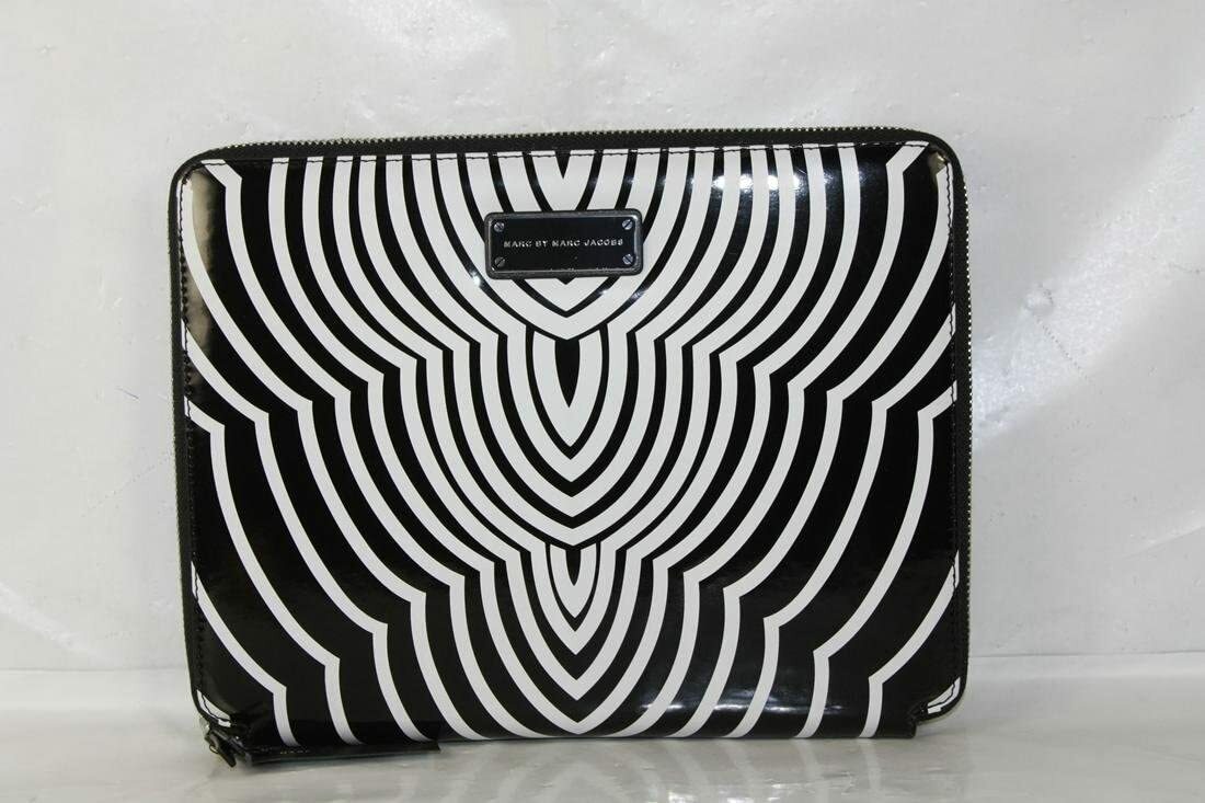 Marc Jacobs Techno Radiowave Tablet Book in Black Multi