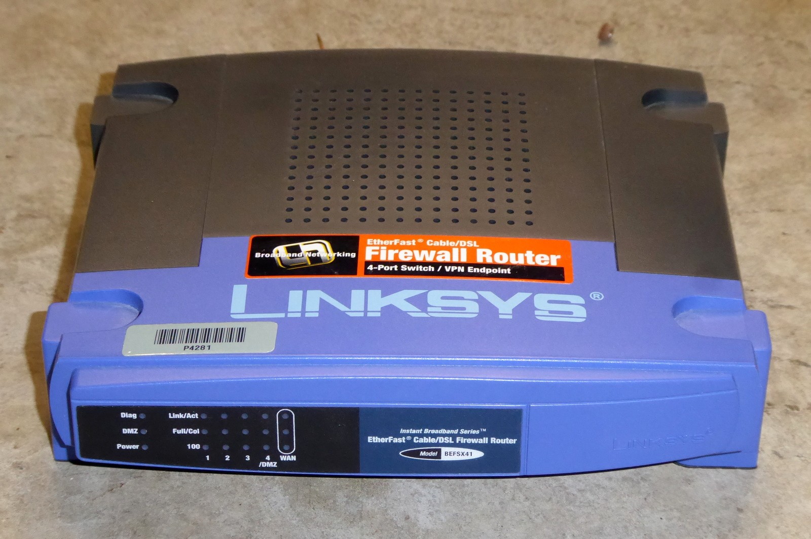 Linksys BEFSX41 EtherFast Wired Firewall Router 4-Port 10/100 VPN