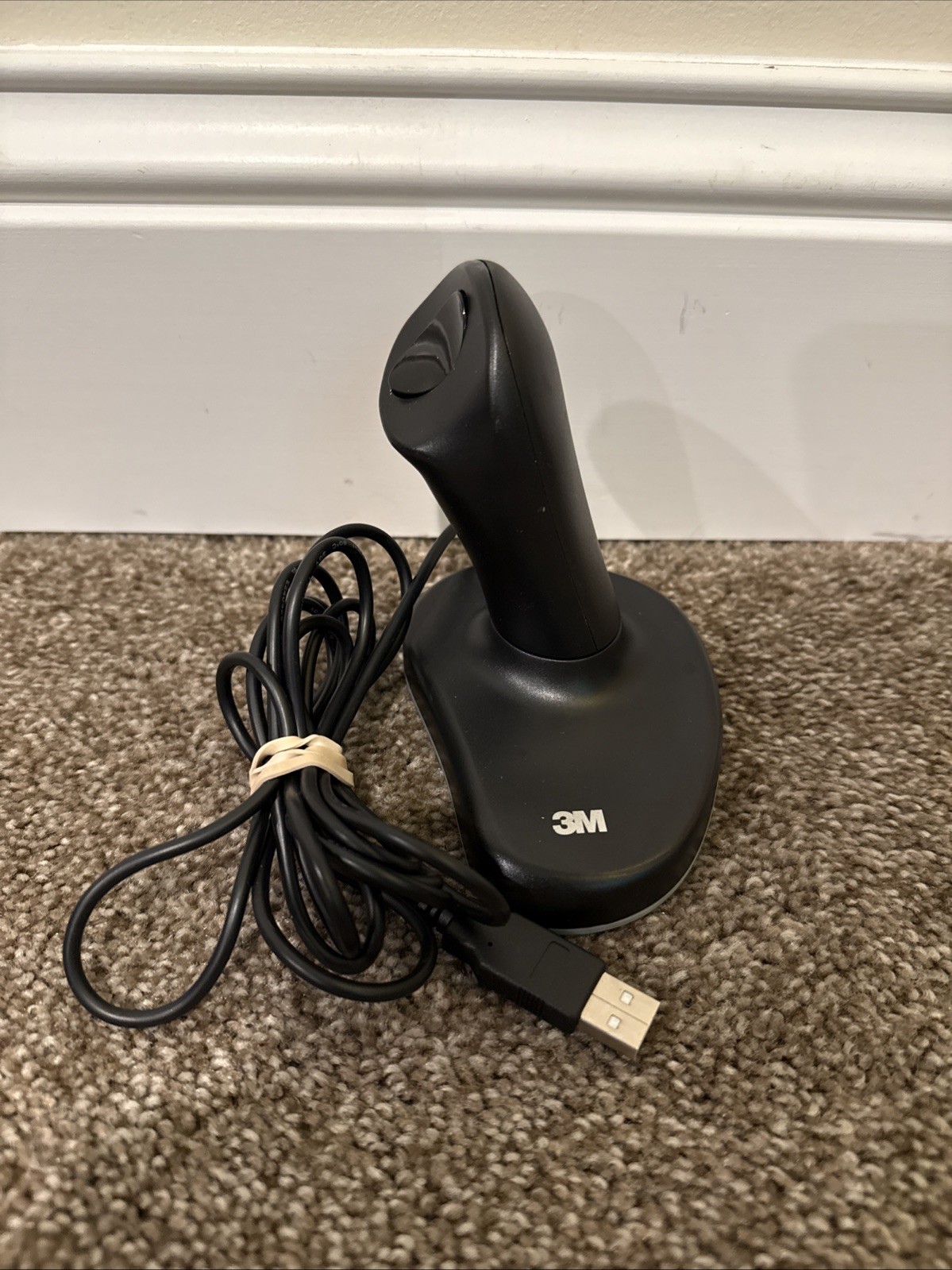 3M EM500GPS Ergonomic Optical Mouse USB Wired Vertical Grip Black