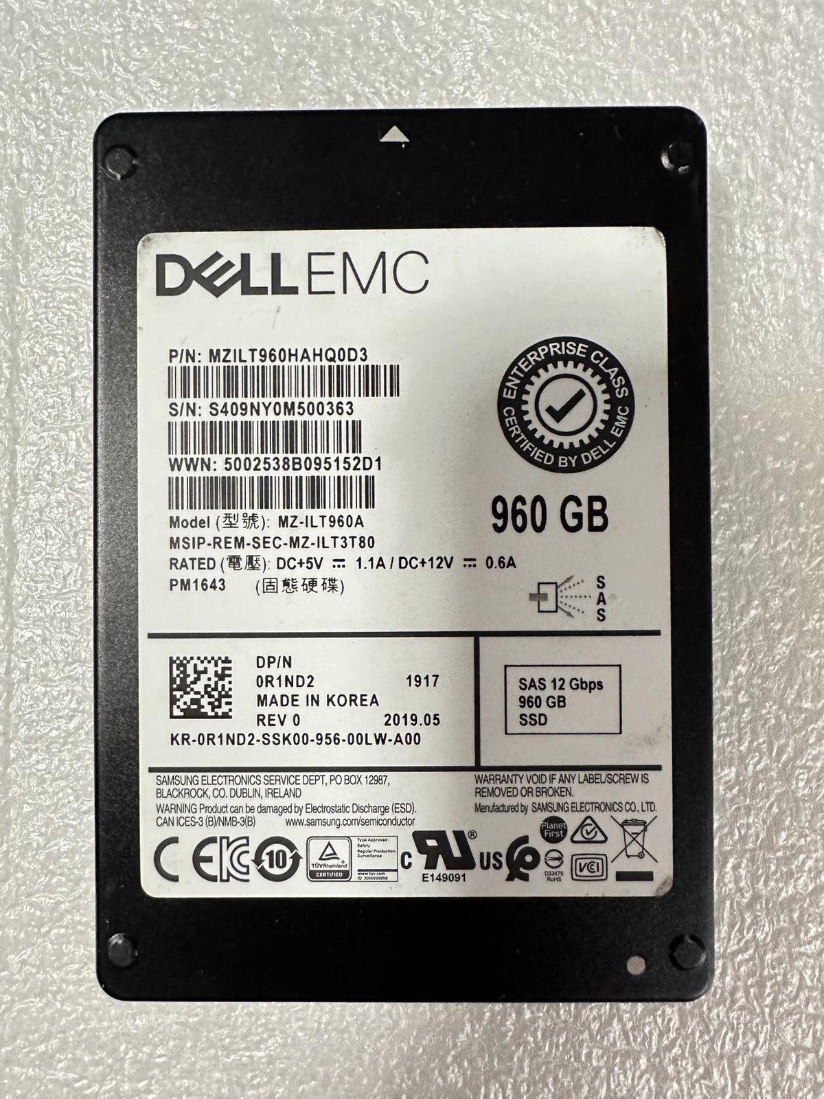 R1ND2 DELL EMC 960GB SAS 12GBPS 2.5'' SSD SOLID STATE DRIVE 0R1ND2 MZ-ILT960A
