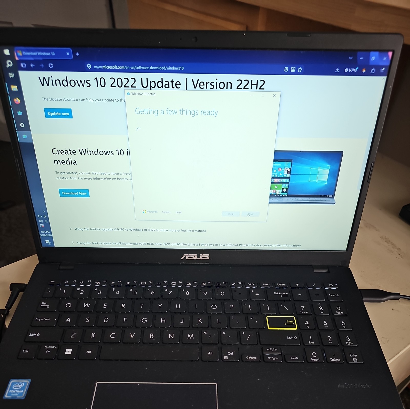 Used ASUS Vivobook laptop, Windows 10 120 GB SSD (needs new battery)