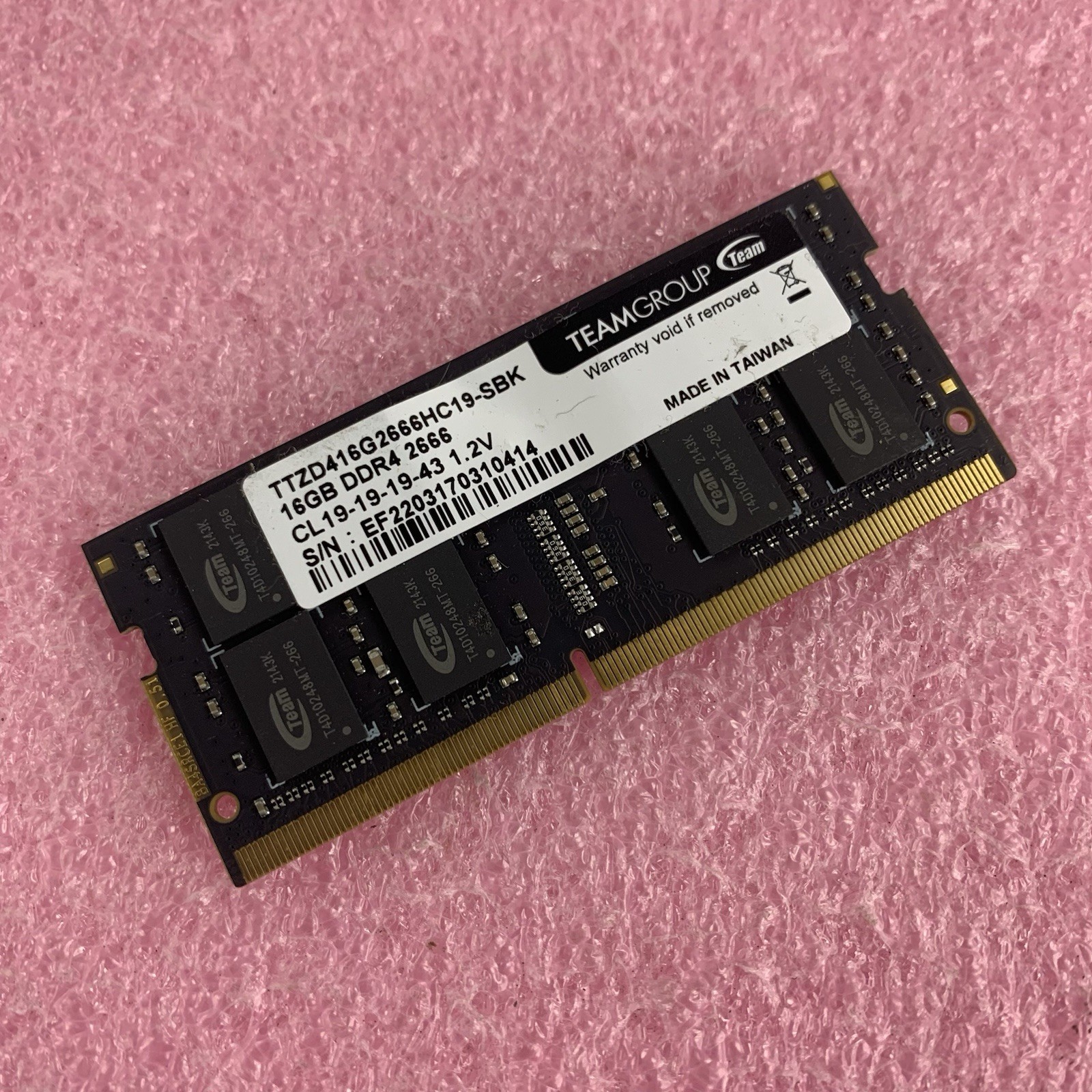 Team Group TTZD416G2666HC19-SBK Zeus 16 GB DDR4-2666 DIMM Laptop Memory Ram
