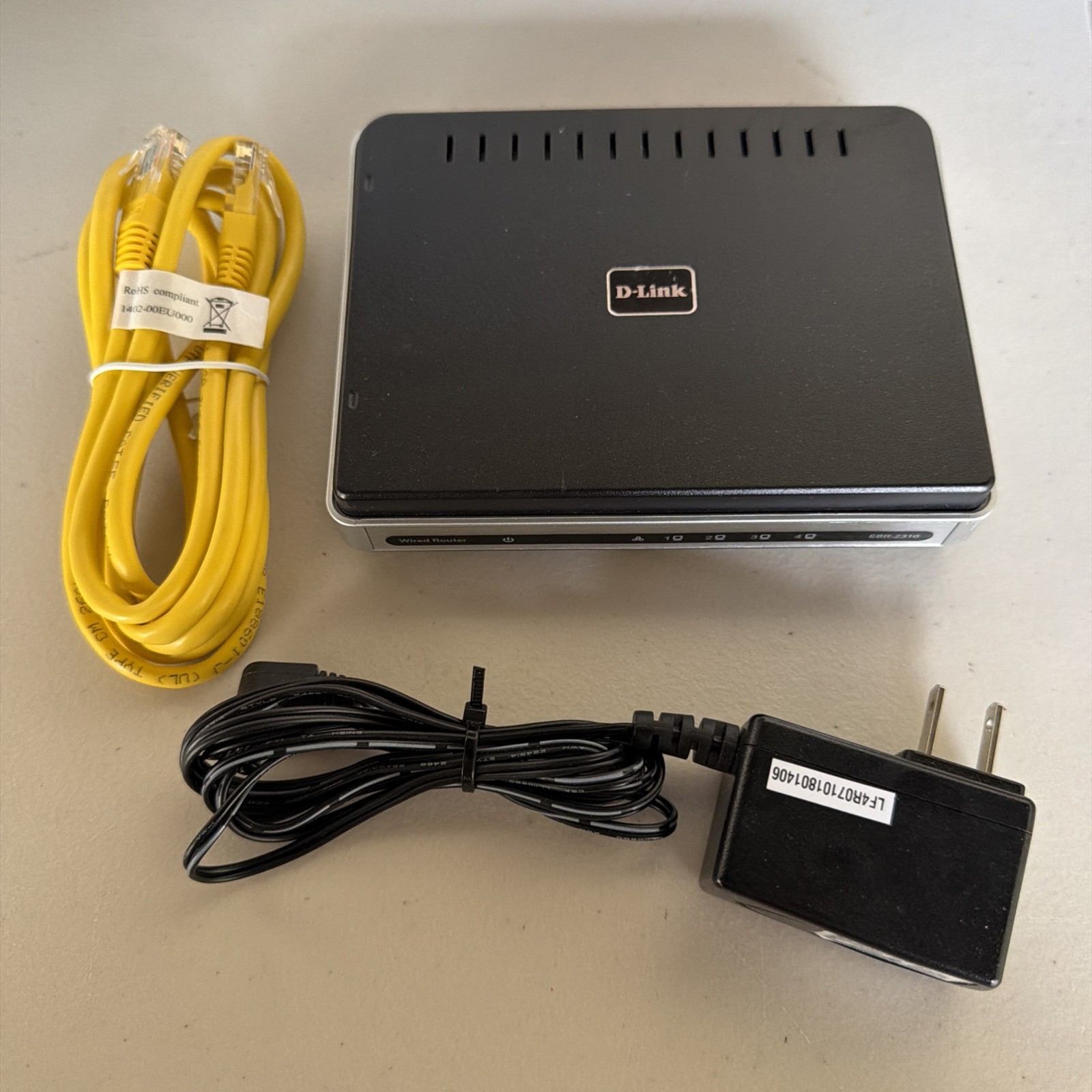 D-Link EBR-2310 Ethernet Broadband Router W/ Power Cord And Cable Tested