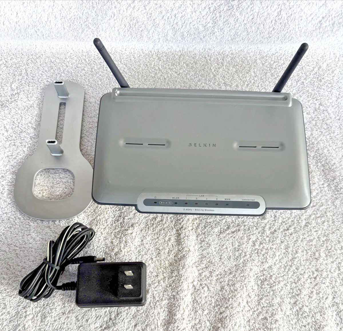 4C Belkin Wireless G Router F5D7230-4 4 LAN Ports Version 1443