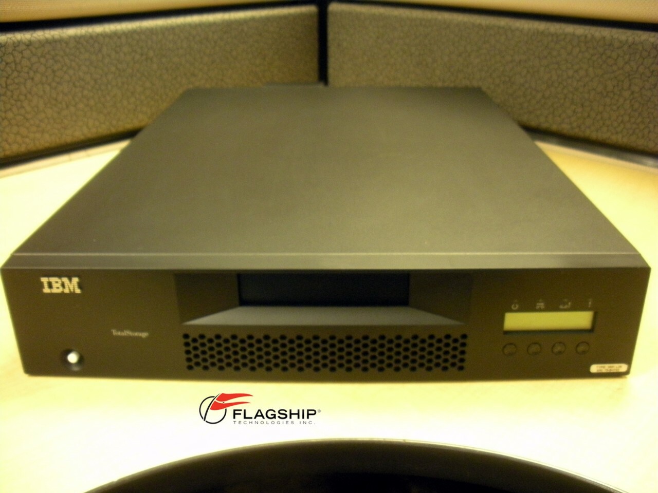 IBM 3581-L28 1.6/3.2TB Ultrium LTO-2 Autoloader External LVD SCSI Tape Drive