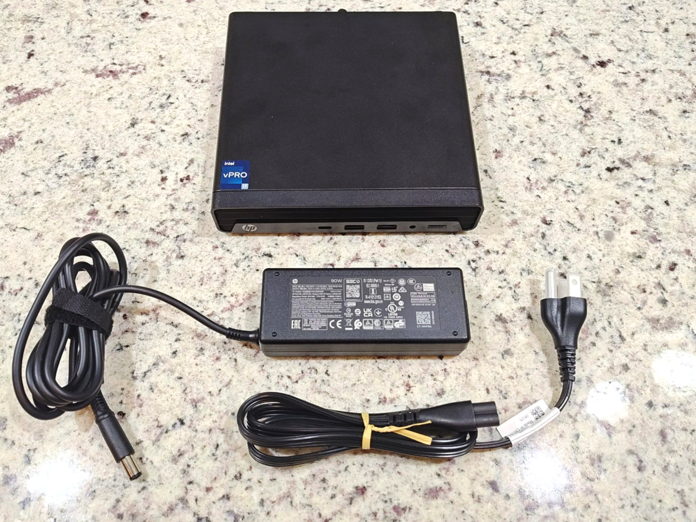 HP Elite Mini 800 G9 Desktop PC --- i7-12700T / 16GB Ram / 1TB SSD / BT & WiFi